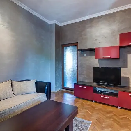 Apartmán Luxury 2 -bedroom Apartament *